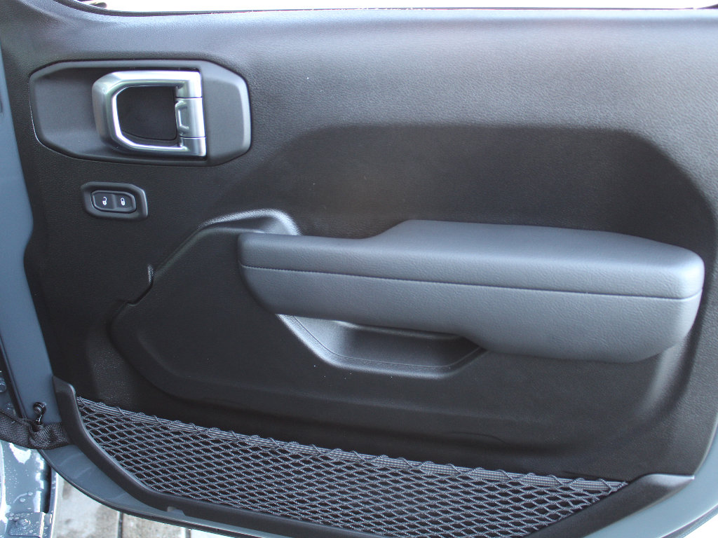 New 2026 Jeep Wrangler Sport AWD/4WD image 23