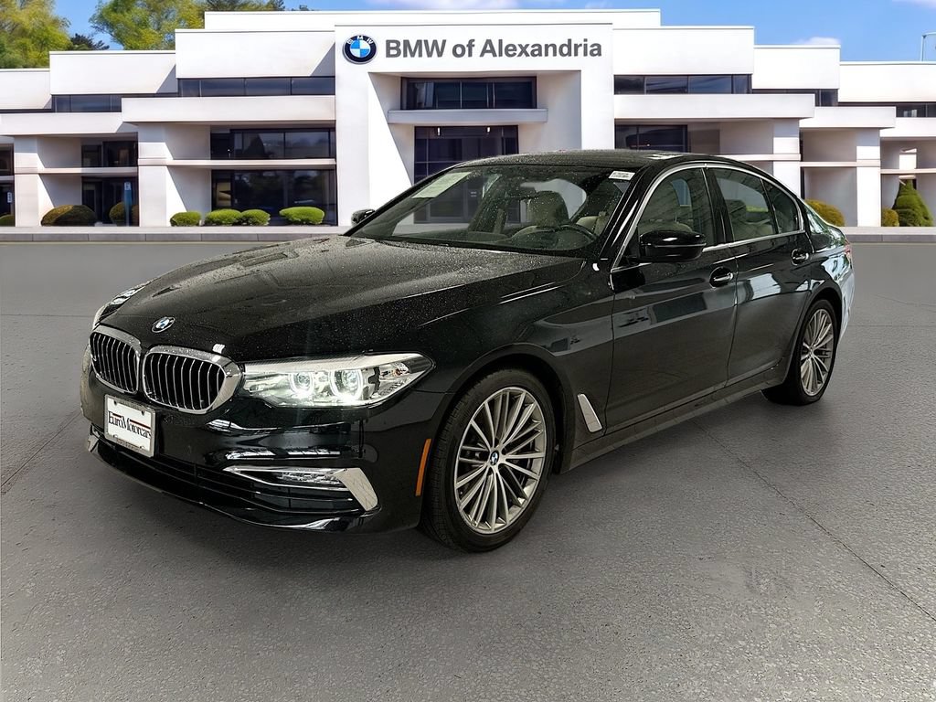 Used 2018 BMW 530i xDrive w/ Premium Package AWD/4WD image 3