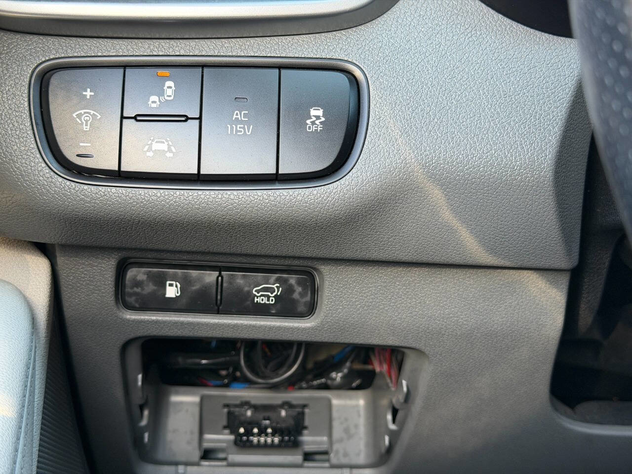 Used 2019 Kia Sorento SX image 39