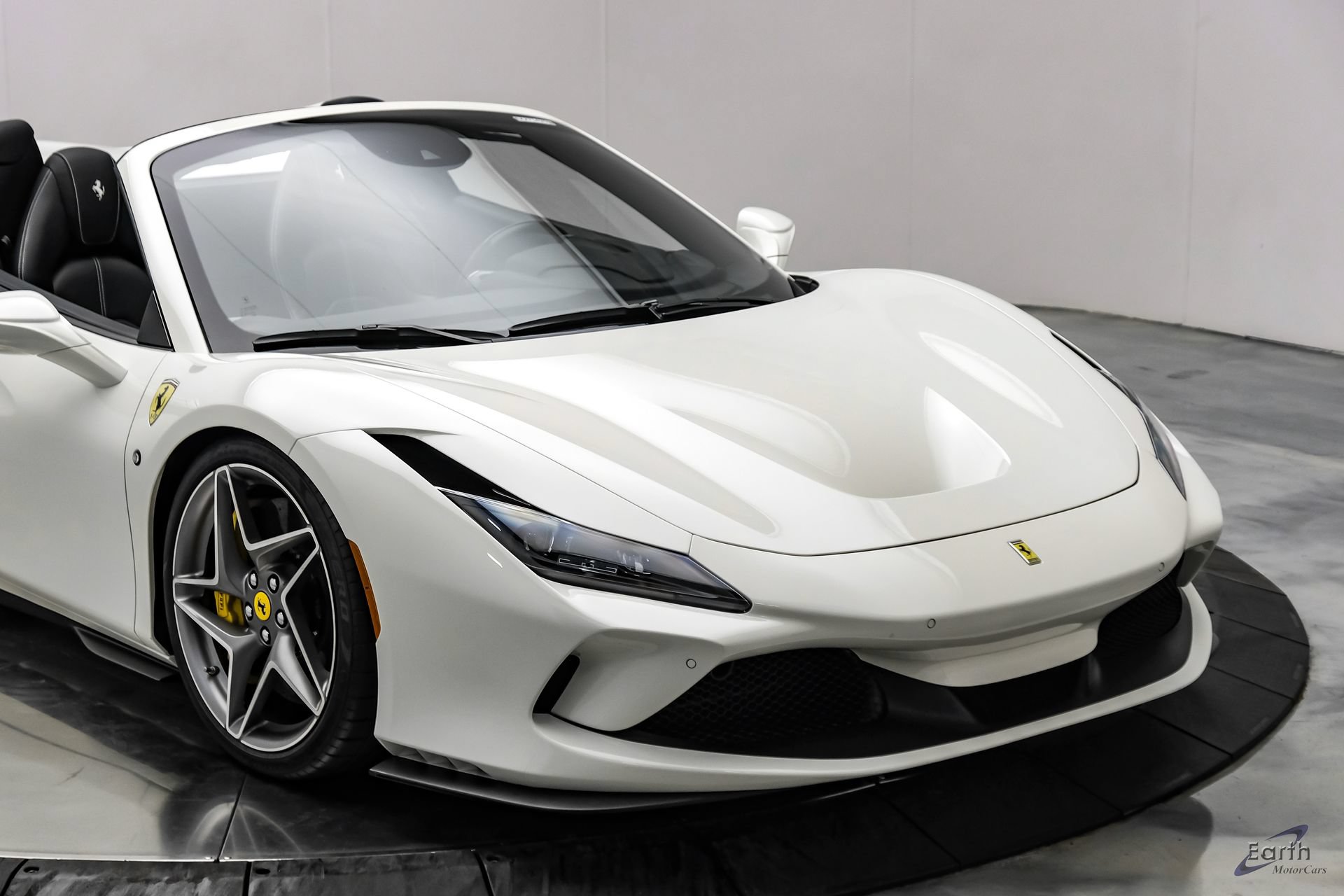 Used 2022 Ferrari F8 Tributo RWD image 36