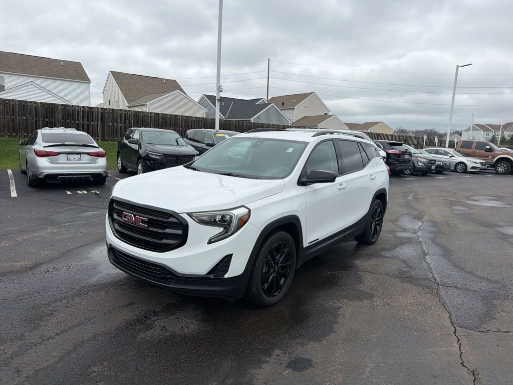 Used 2021 GMC Terrain SLE w/ Driver Convenience Package image 10