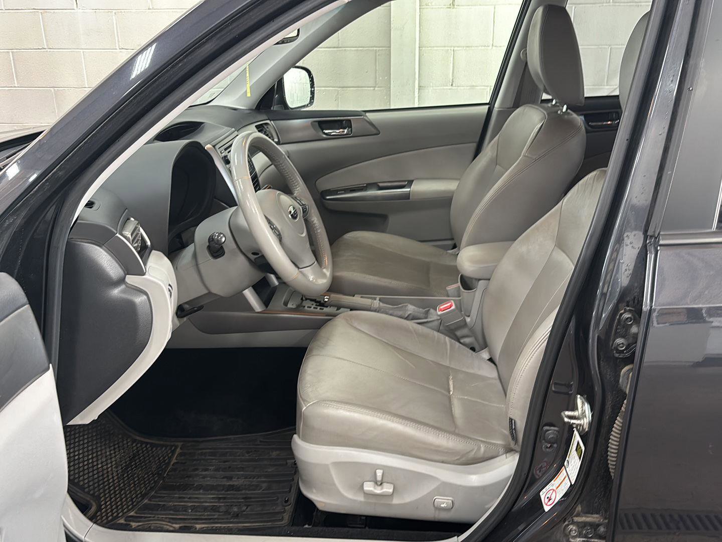Used 2013 Subaru Forester 2.5X Limited AWD/4WD image 5