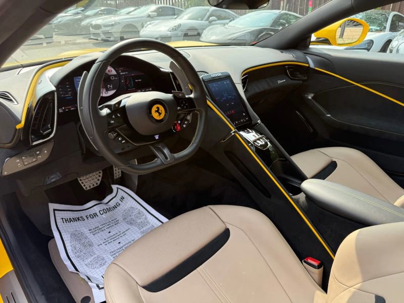 Used 2022 Ferrari Roma image 9