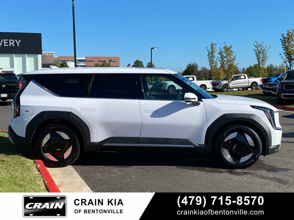New 2026 Kia EV9 Light image 9