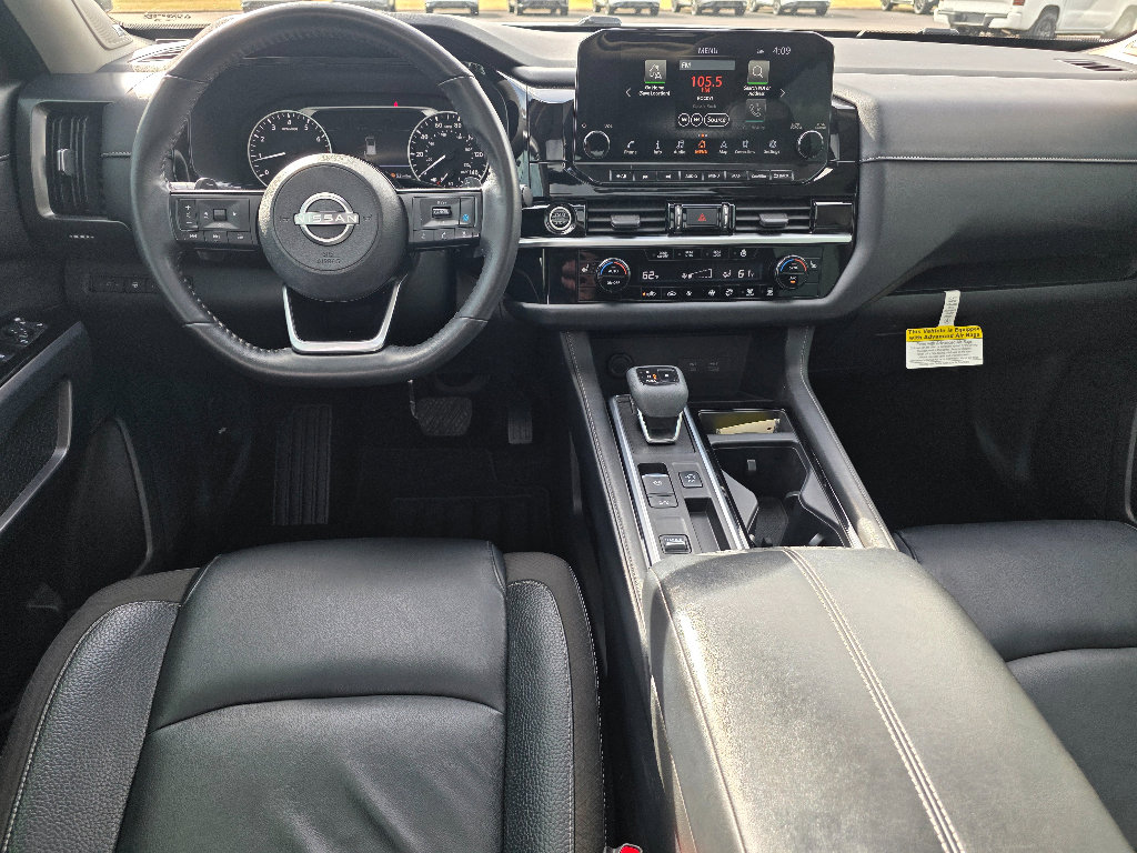 Used 2022 Nissan Pathfinder SL w/ SL Premium Package image 18