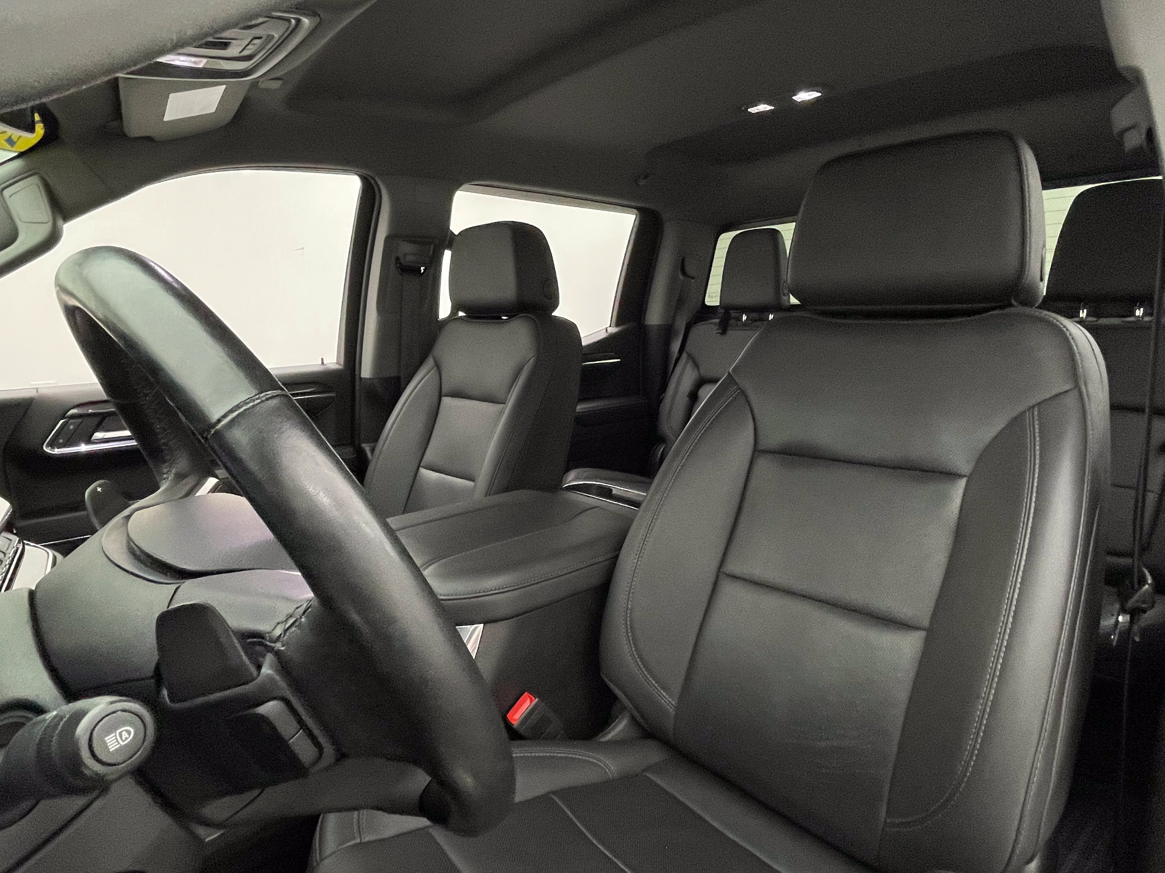 Used 2024 Chevrolet Silverado 1500 LTZ w/ LTZ Convenience Package II AWD/4WD image 18