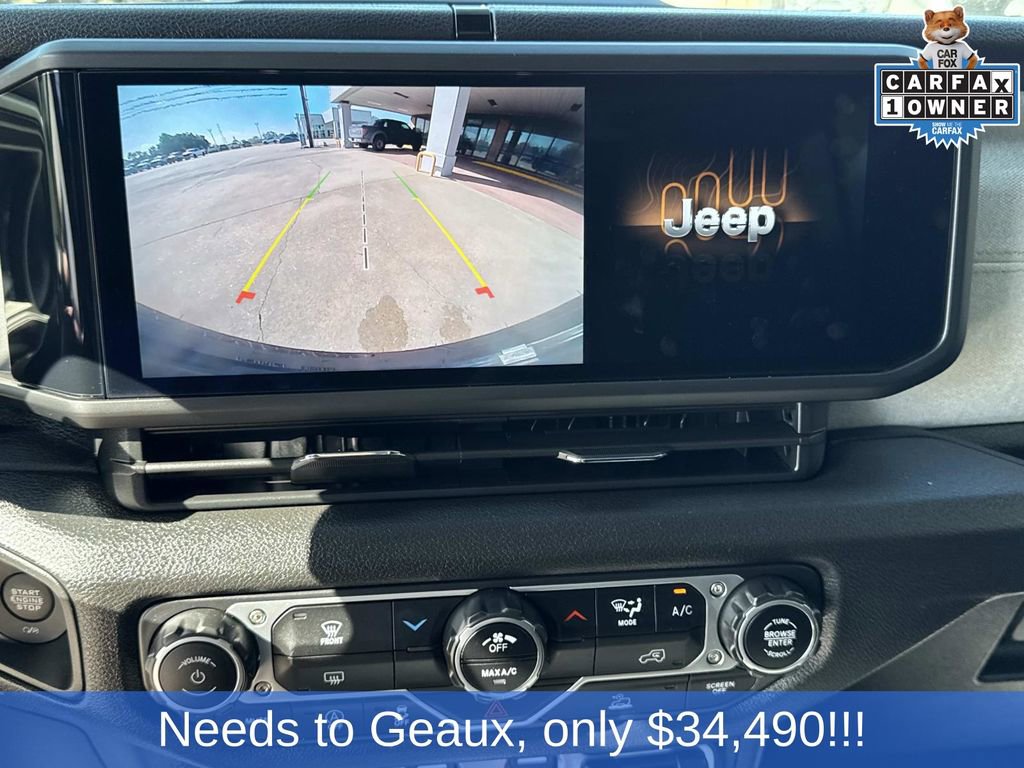 Used 2025 Jeep Wrangler Sport image 46