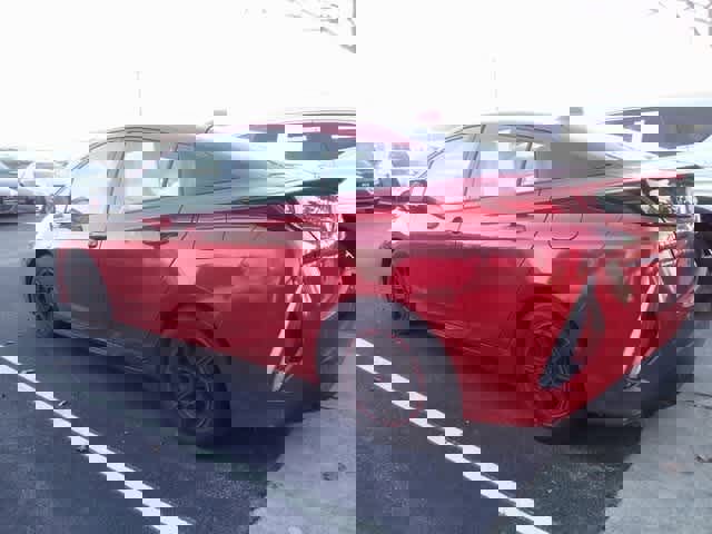 Used 2020 Toyota Prius Prime Limited image 7