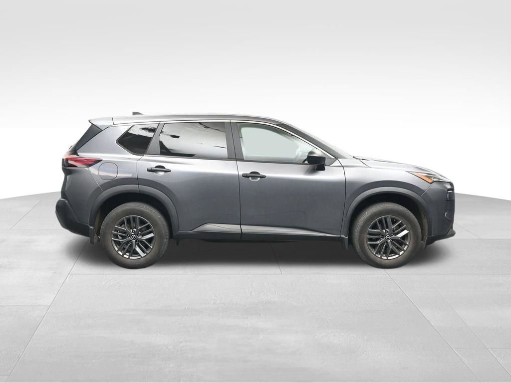 Used 2023 Nissan Rogue S AWD/4WD image 6