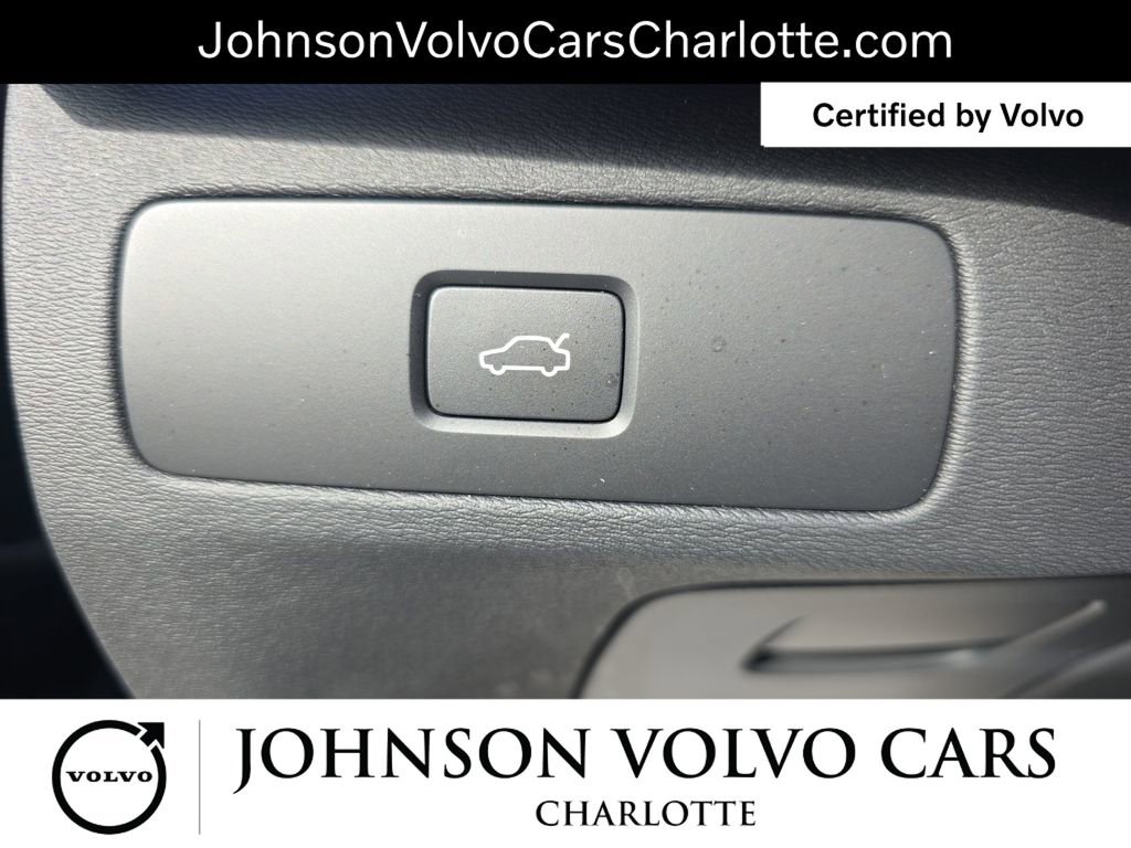 Certified 2025 Volvo XC90 B5 Core image 29