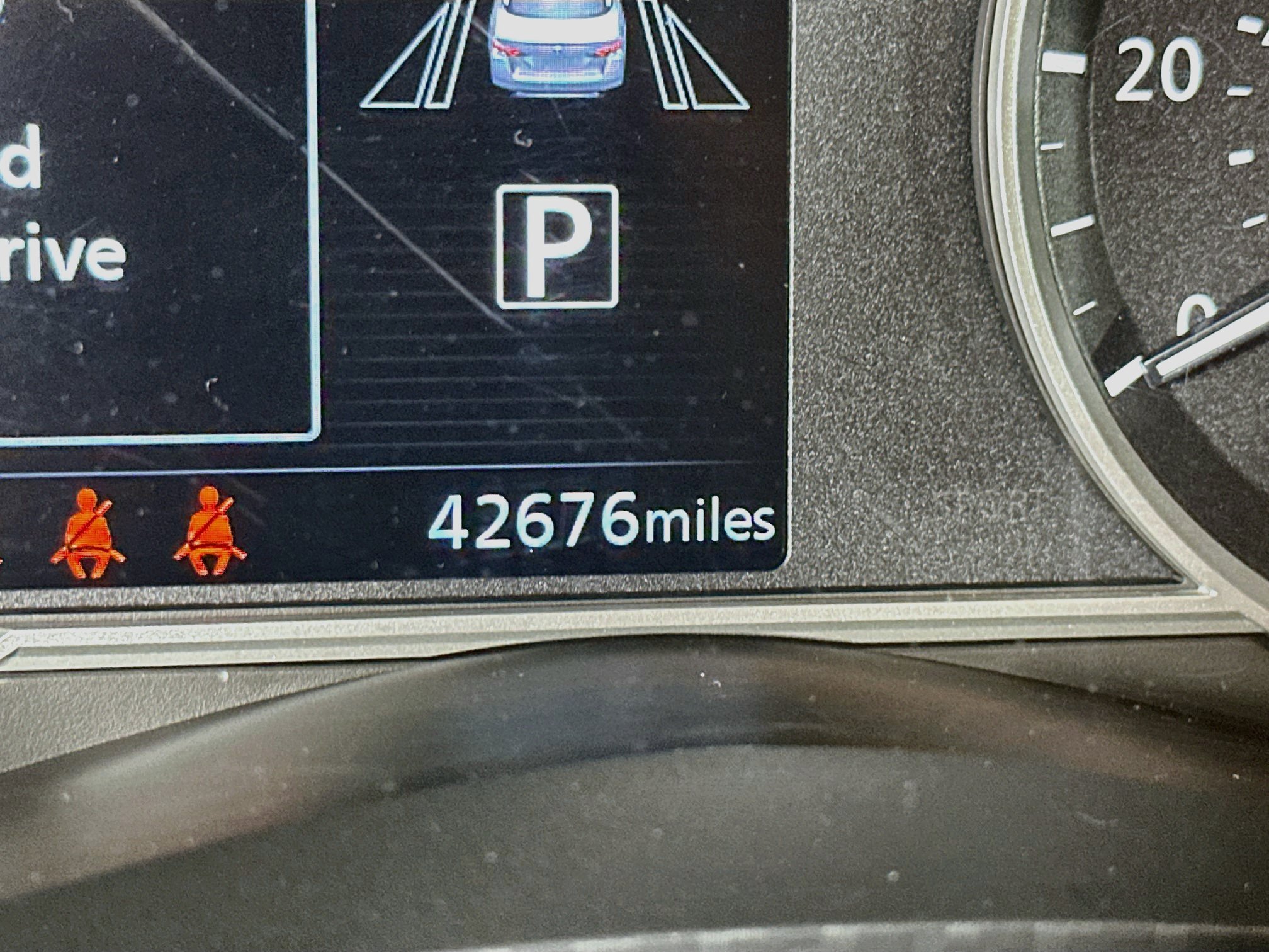 Used 2025 Nissan Versa SR FWD image 18