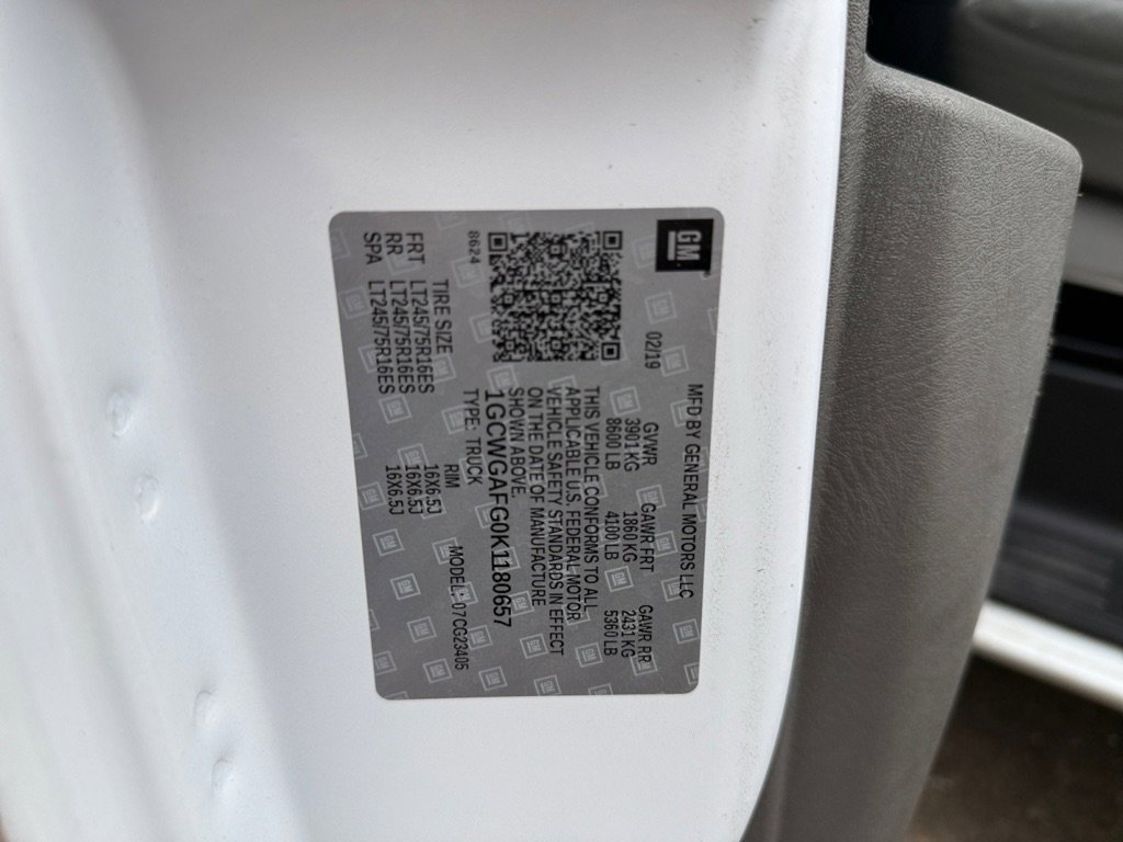 Used 2019 Chevrolet Express 2500 w/ Driver Convenience Package RWD image 34