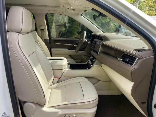 Used 2021 GMC Yukon Denali w/ Denali Premium Package image 37