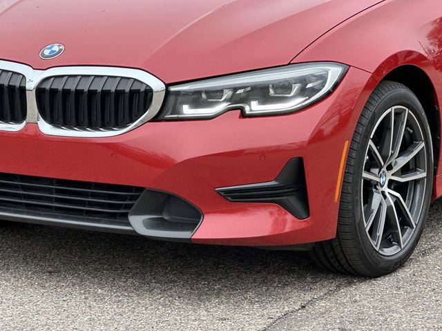 Used 2022 BMW 330i xDrive Sedan w/ Driving Assistance Package image 12