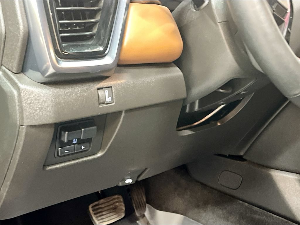 Used 2023 GMC Canyon AT4 w/ AT4 Premium Package AWD/4WD image 10