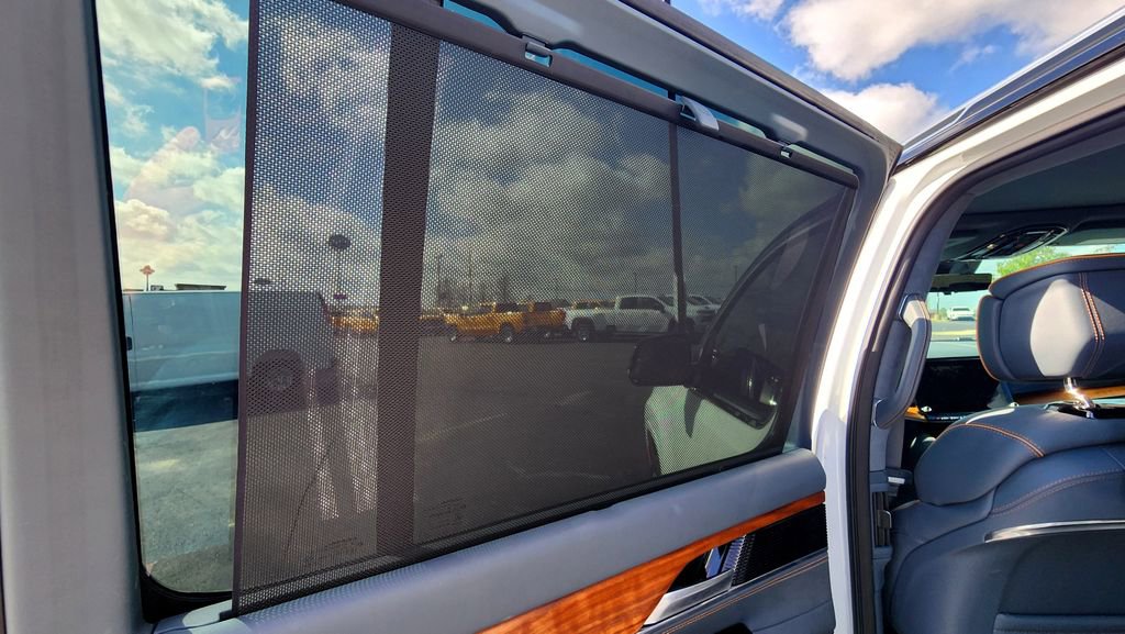 Used 2024 Jeep Grand Wagoneer L Series III w/ Rear Seat Video Group 1 AWD/4WD image 72