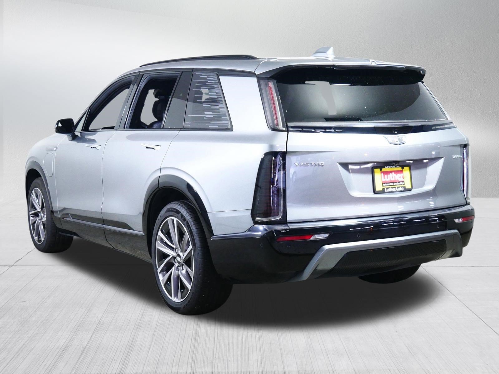 Used 2026 Cadillac Vistiq Sport w/ LPO, Floor Liner Package AWD/4WD image 5
