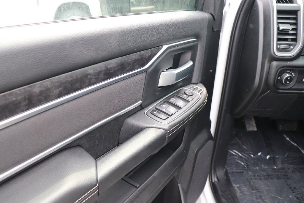 New 2024 RAM 2500 Big Horn w/ Towing Technology Group AWD/4WD image 12