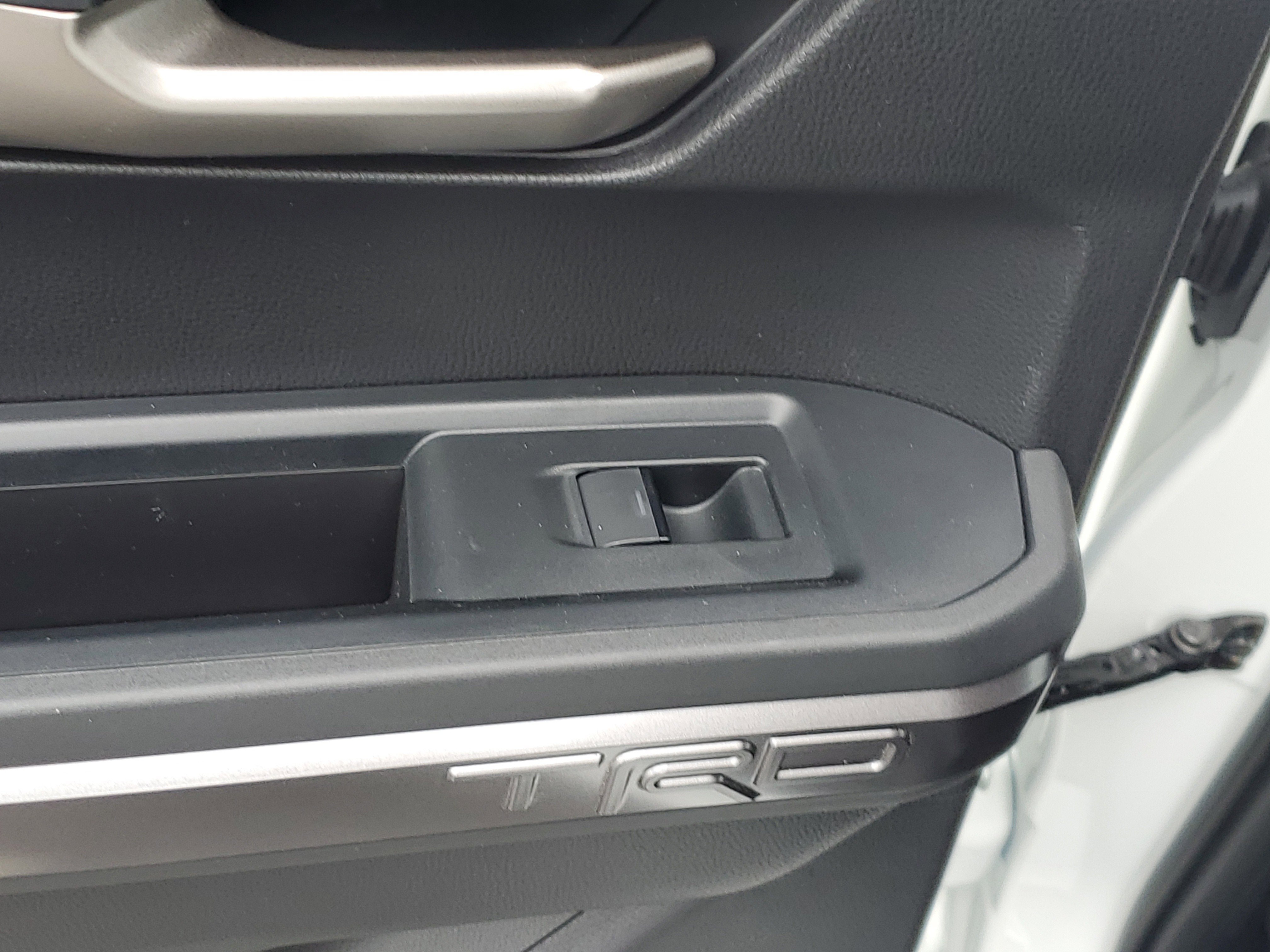 Certified 2025 Toyota Tacoma TRD Sport image 17