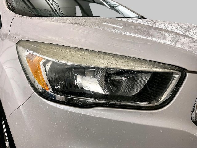 Used 2017 Ford Escape SE AWD/4WD image 27