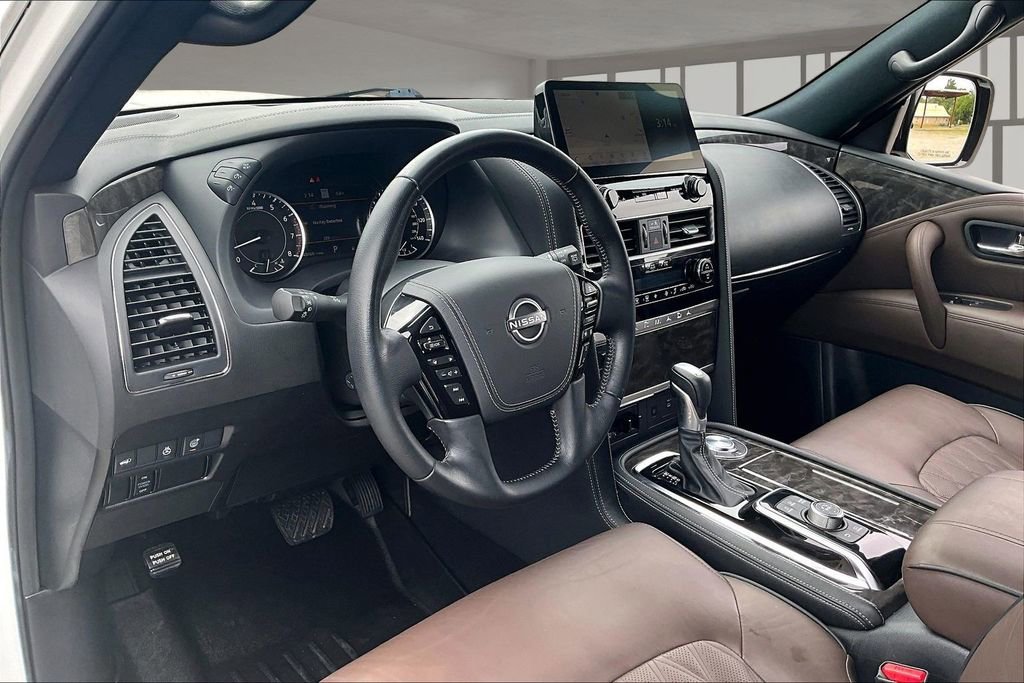 Used 2023 Nissan Armada Platinum w/ Captain's Chairs Package RWD image 16