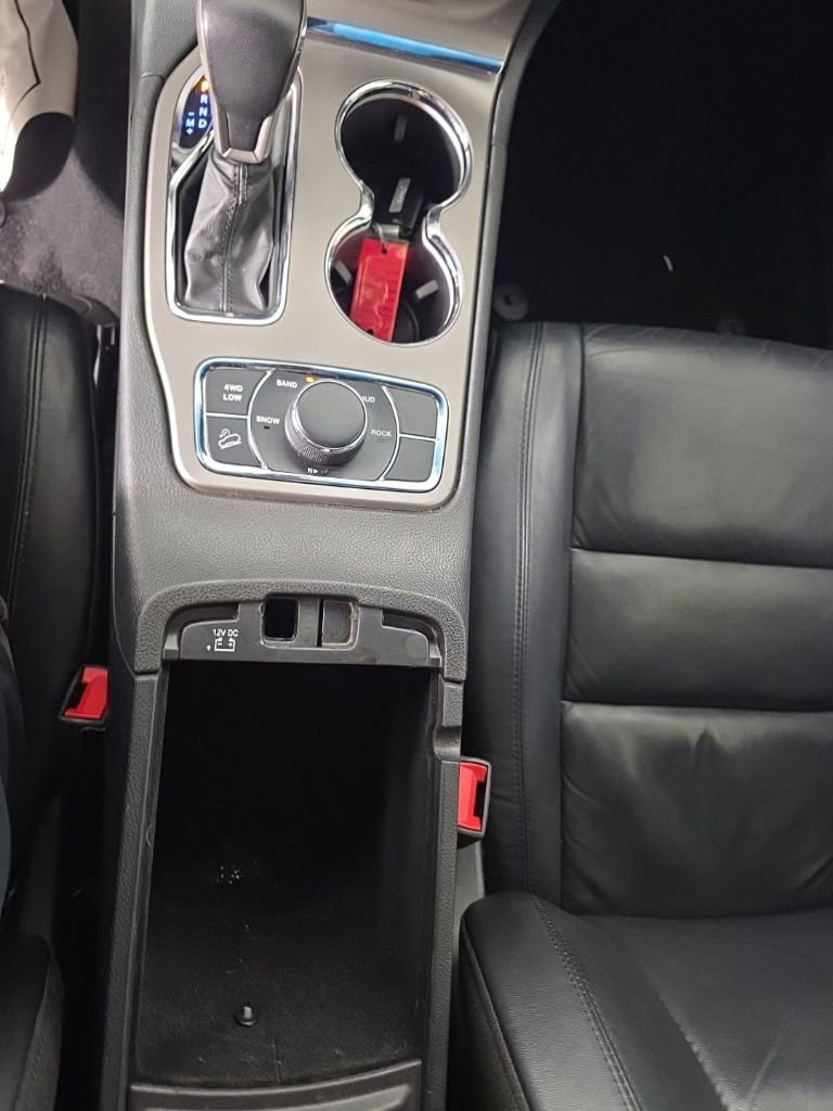 Used 2019 Jeep Grand Cherokee Limited image 23