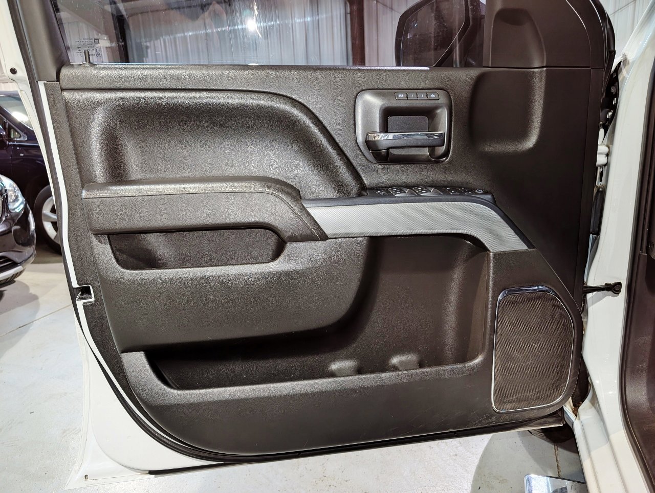 Used 2017 Chevrolet Silverado 1500 LTZ Z71 image 13