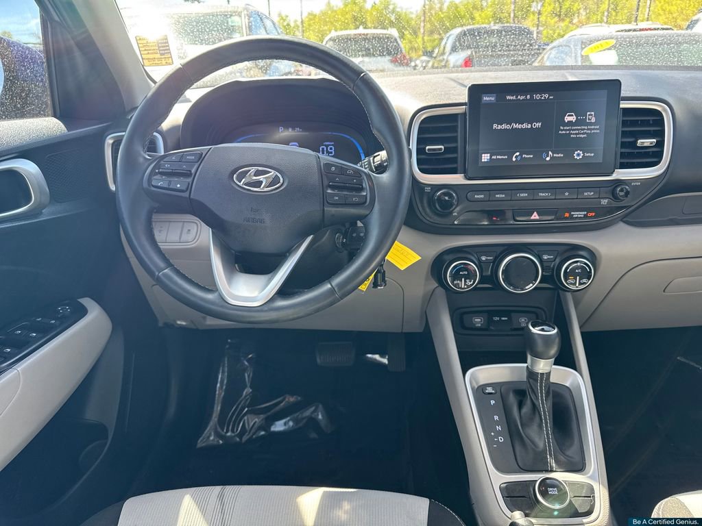 Certified 2023 Hyundai Venue SEL image 37