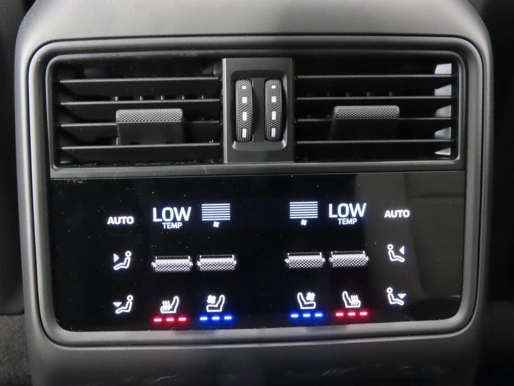 Certified 2026 Porsche Cayenne S AWD/4WD image 34