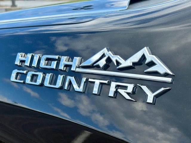 Used 2021 Chevrolet Silverado 1500 High Country w/ Technology Package AWD/4WD image 15