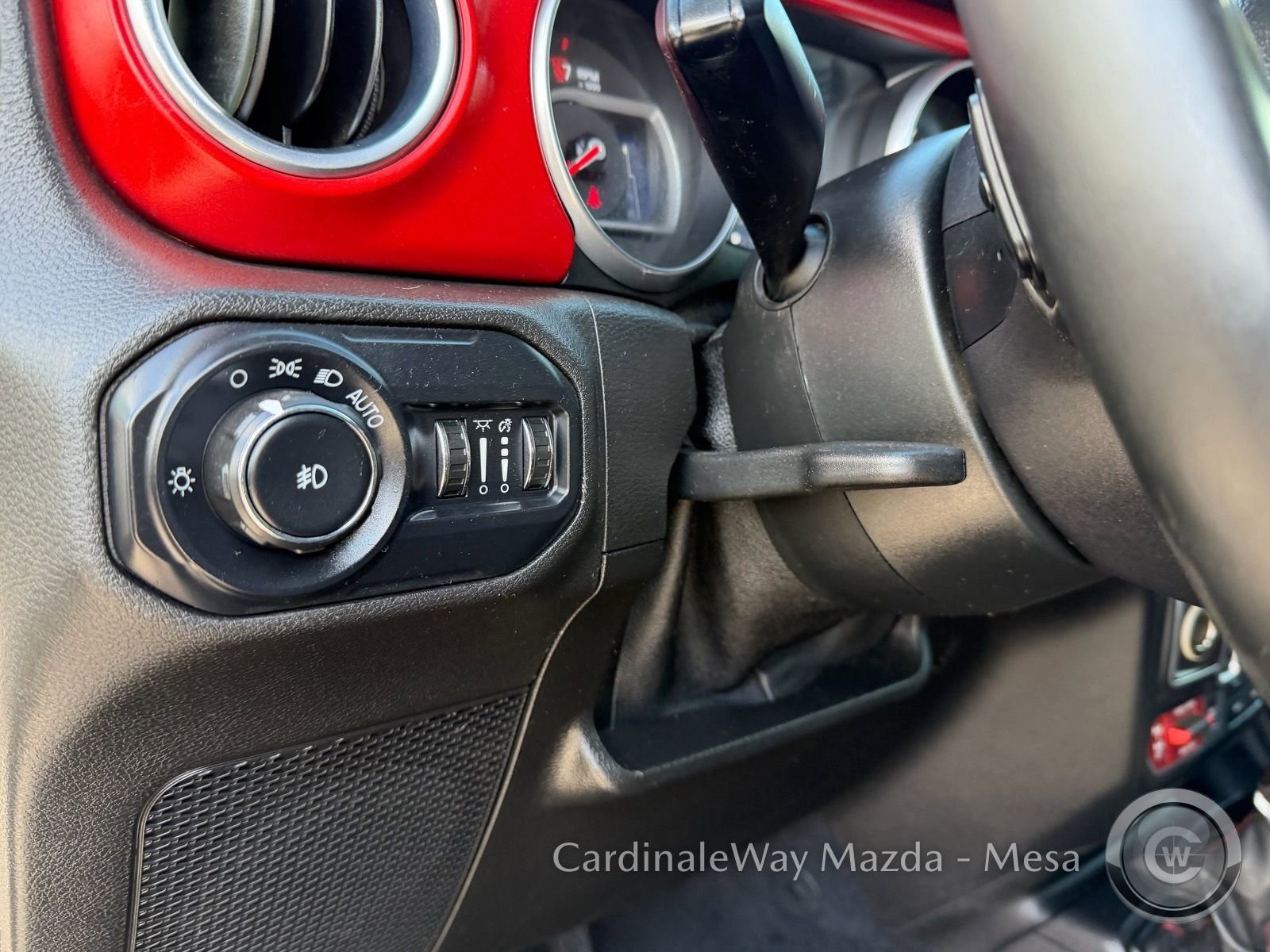 Used 2018 Jeep Wrangler Unlimited Rubicon AWD/4WD image 23