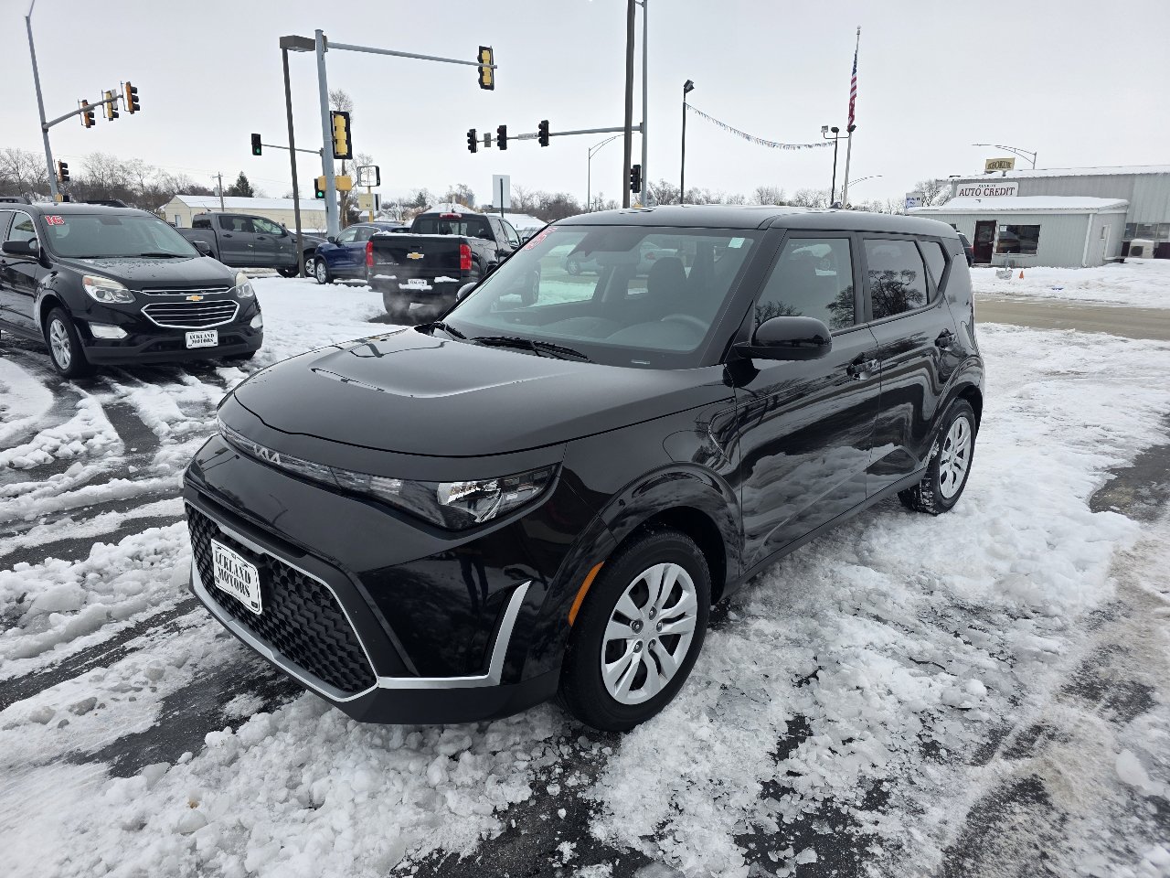 Used 2023 Kia Soul LX image 2