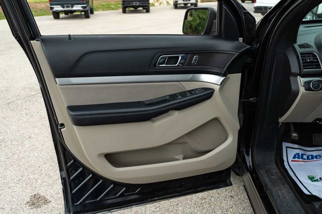 Used 2018 Ford Explorer FWD image 11