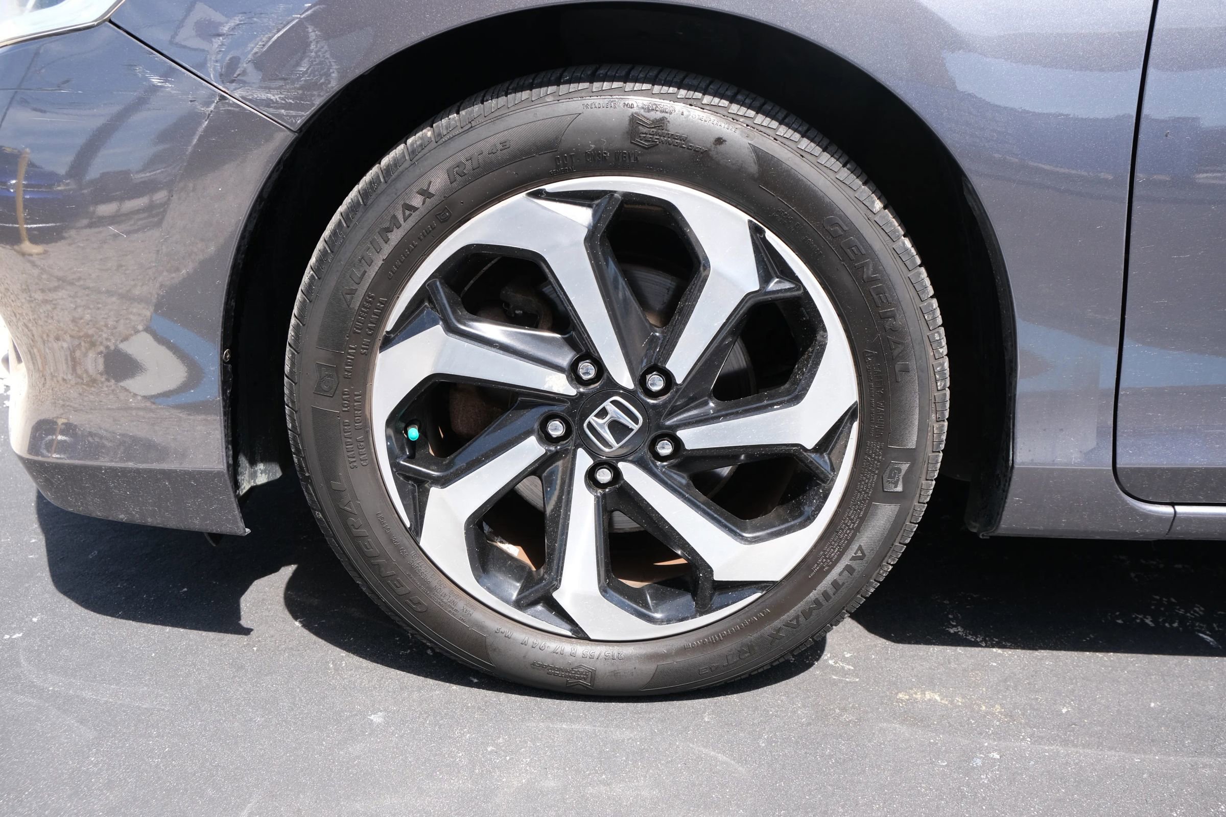 Used 2017 Honda Accord EX image 11