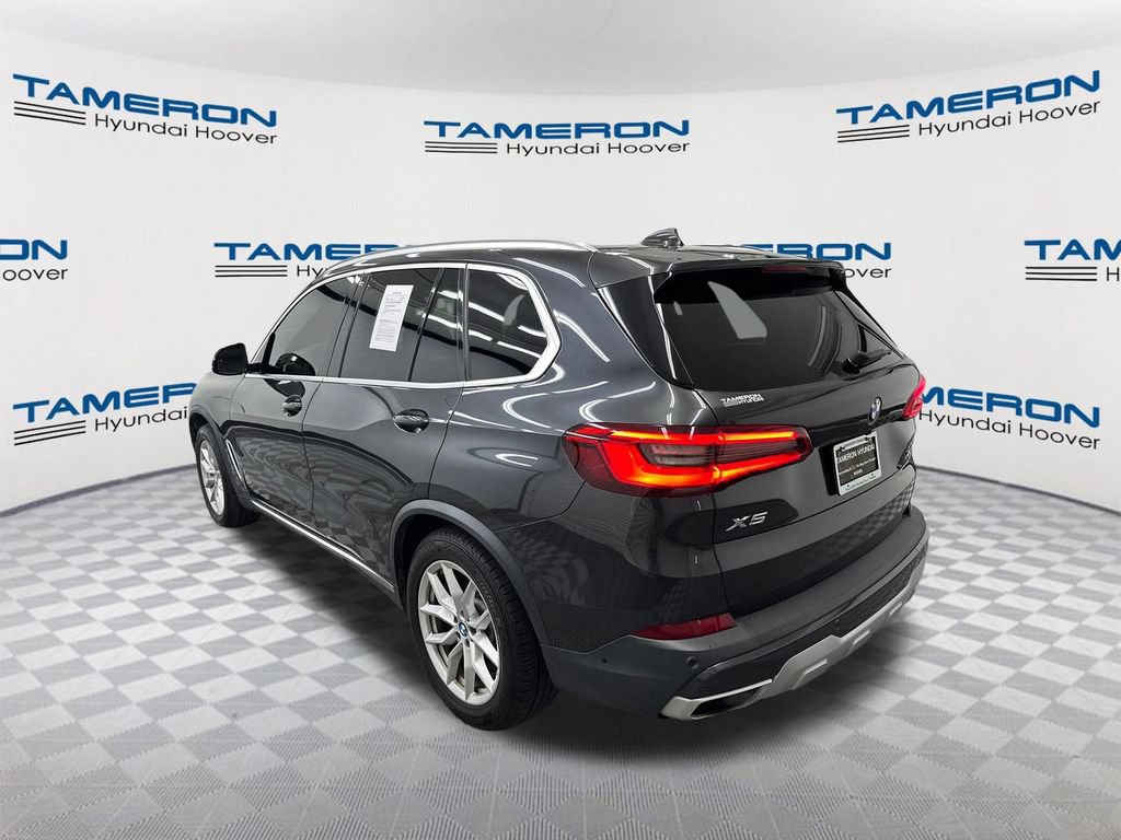Used 2019 BMW X5 xDrive40i w/ Premium Package 2 AWD/4WD image 3