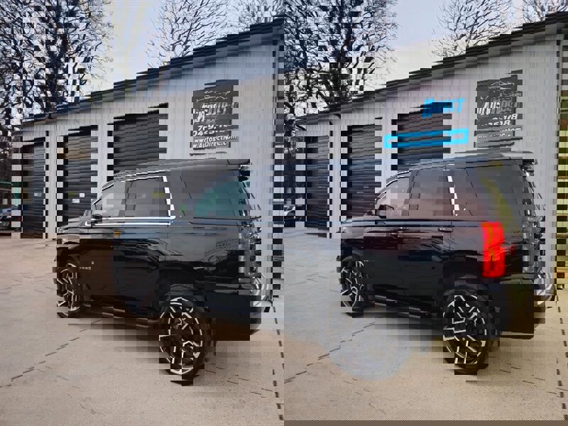 Used 2019 Chevrolet Tahoe LT image 5