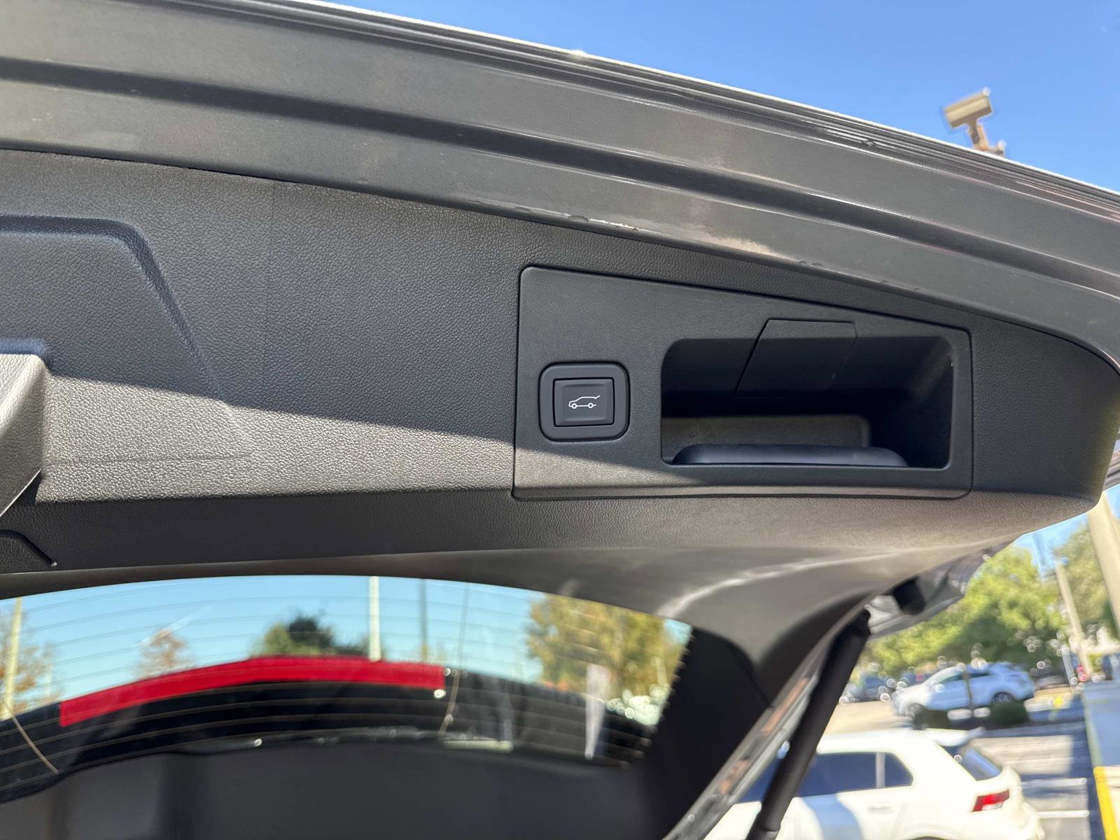 New 2026 Cadillac XT5 Luxury w/ LPO, Floor Liner Package image 13