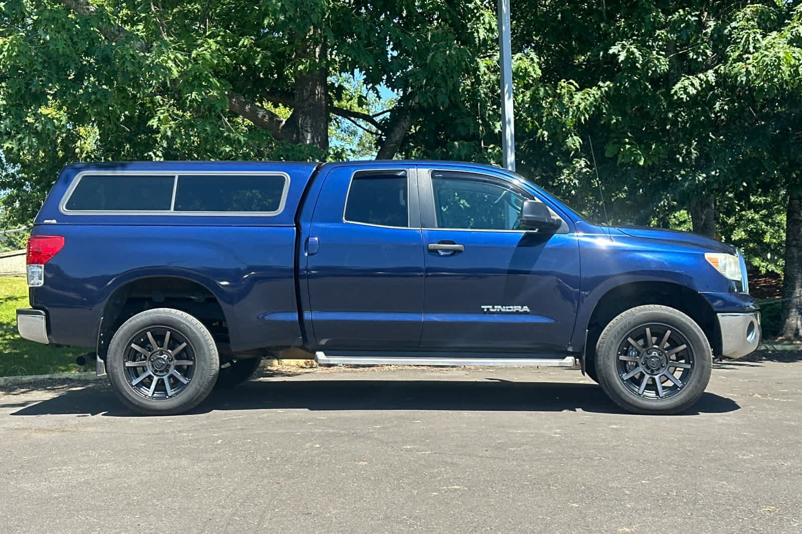 Used 2013 Toyota Tundra 2WD Double Cab w/ Tow Pkg image 8