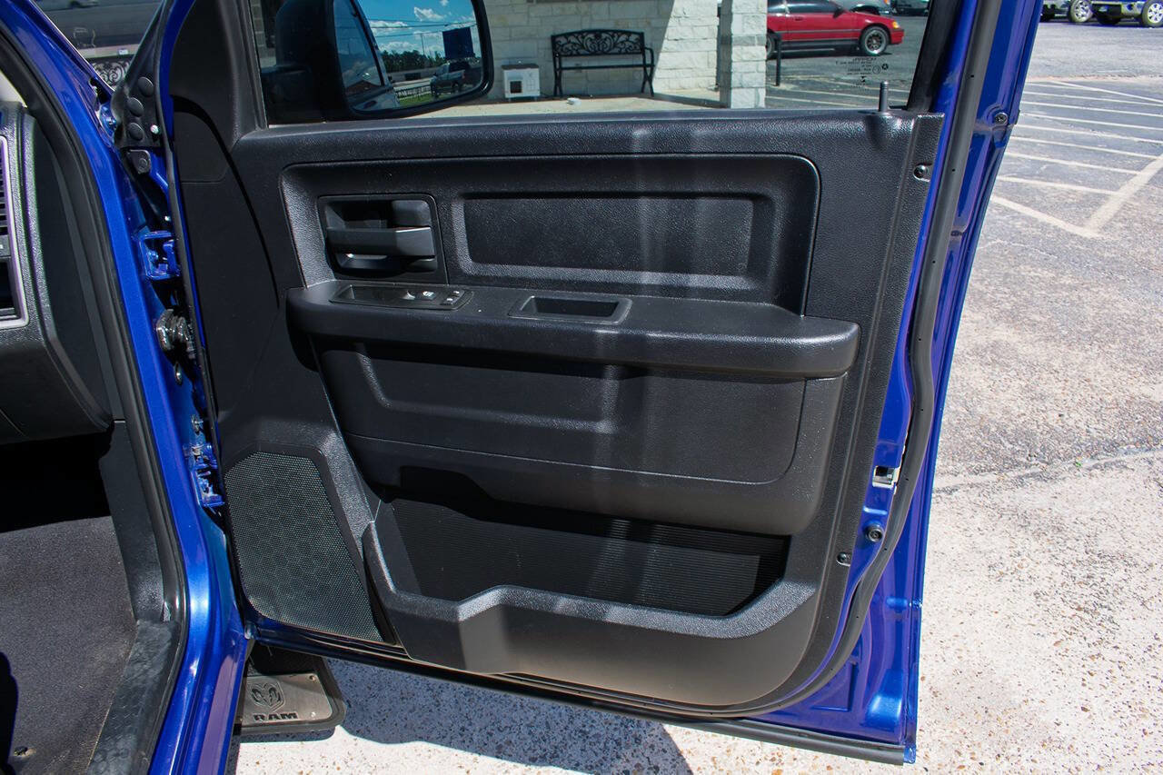 Used 2015 RAM 1500 ST w/ SXT Appearance Group AWD/4WD image 35