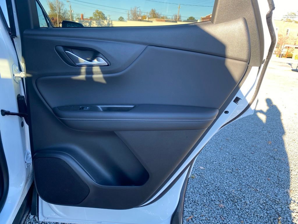 New 2025 Chevrolet Blazer LT FWD image 18