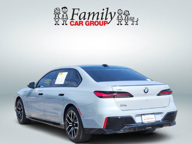 Used 2026 BMW 740i xDrive AWD/4WD image 3