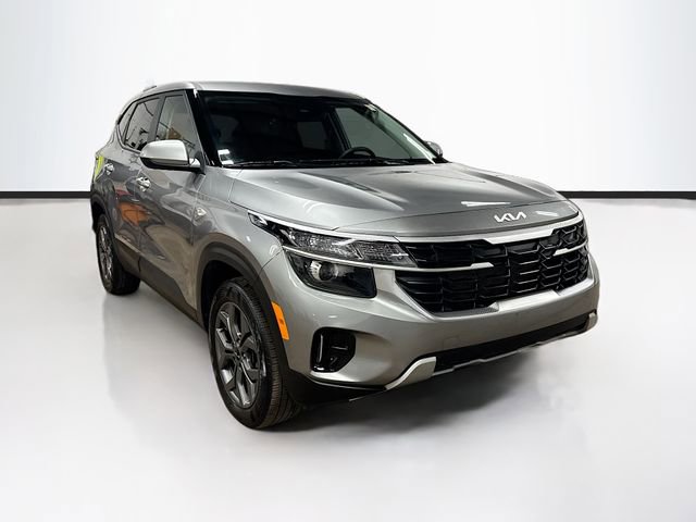 Used 2024 Kia Seltos LX image 1
