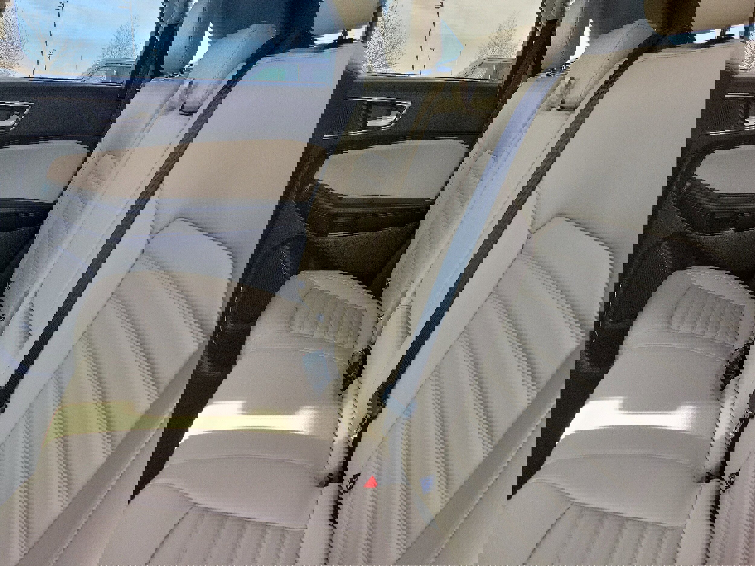 Used 2023 Ford Edge SEL w/ Convenience Package image 12