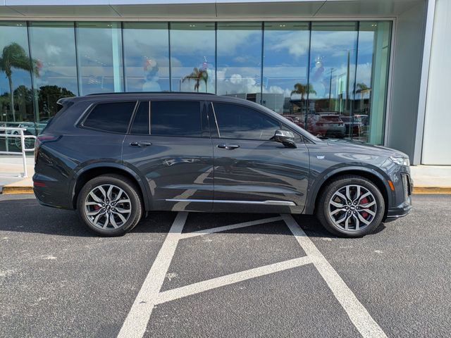 Used 2023 Cadillac XT6 Sport w/ Technology Package image 3