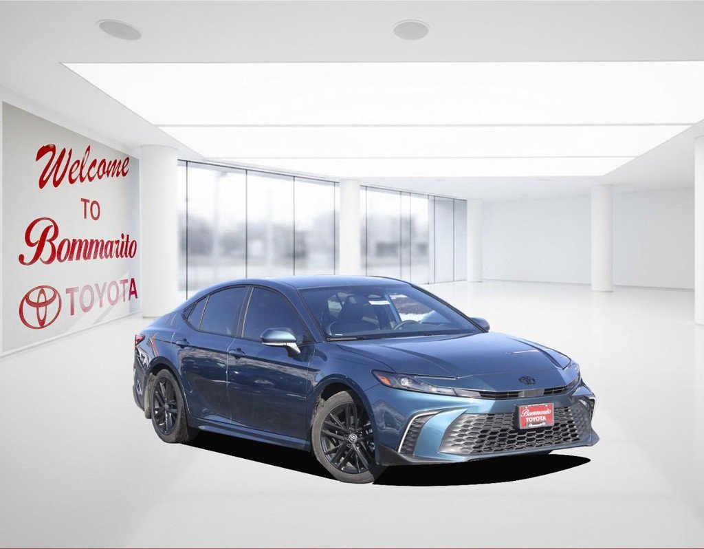 New 2026 Toyota Camry SE image 2