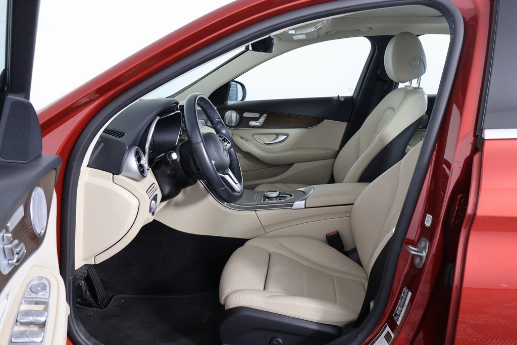 Used 2021 Mercedes-Benz C 300 Sedan image 9