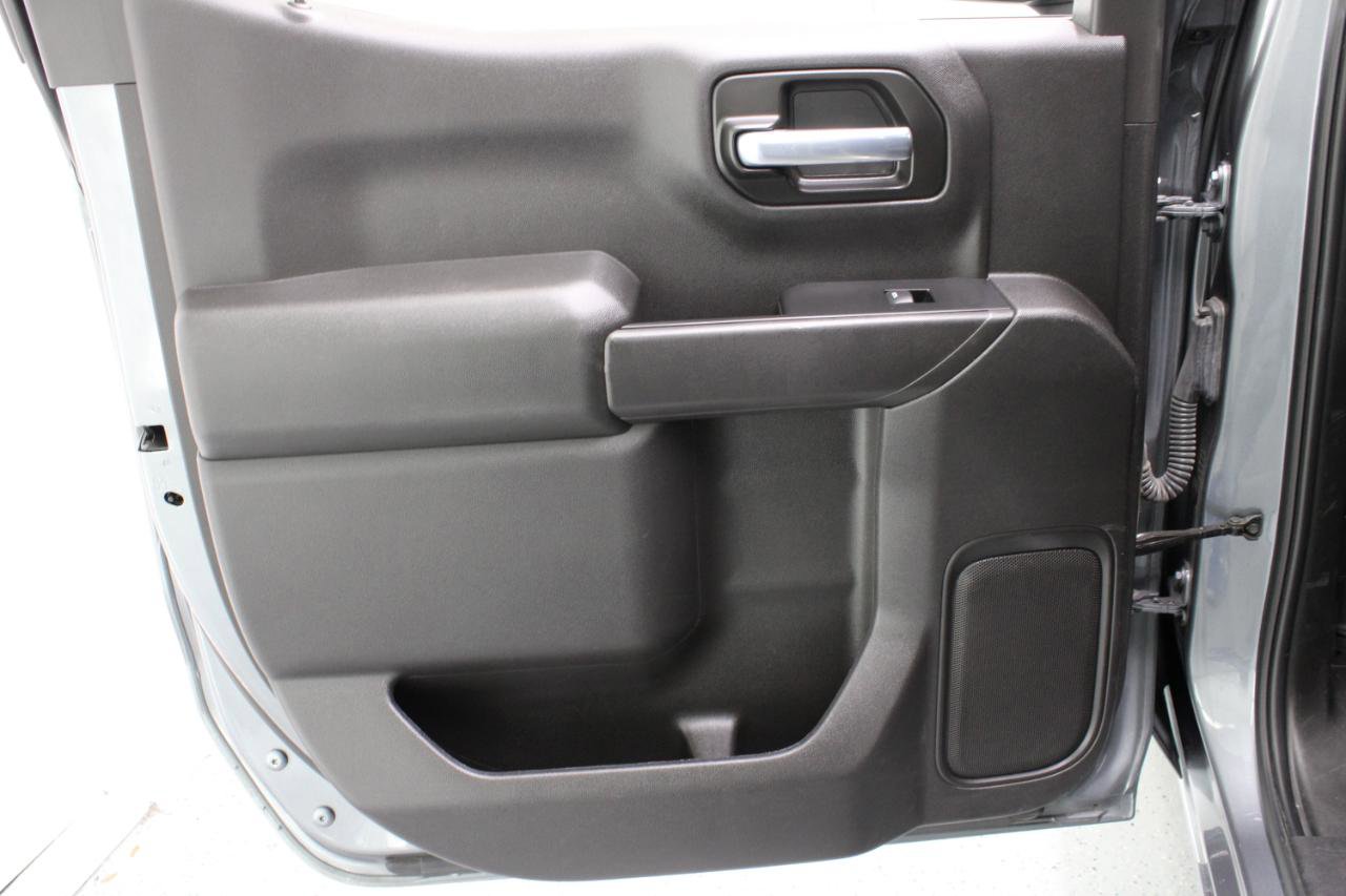 Used 2020 Chevrolet Silverado 1500 Custom w/ Custom Value Package RWD image 39