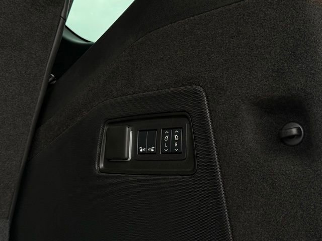 Used 2026 Cadillac Escalade Platinum Sport image 51