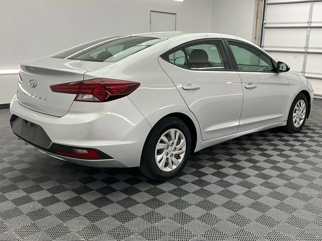 Used 2020 Hyundai Elantra SE w/ Cargo Package (C1) image 15