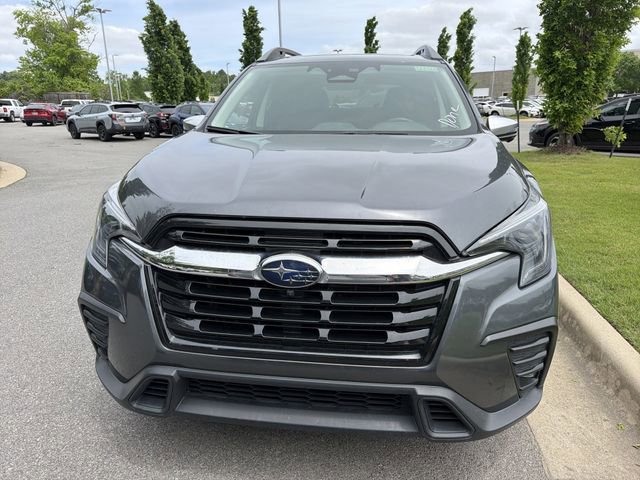 Used 2023 Subaru Ascent Limited w/ Technology Package AWD/4WD image 2